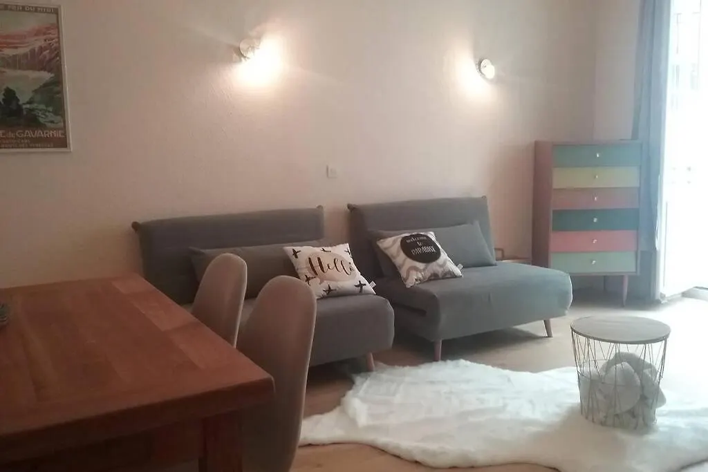 شقة كوتيريه  في Studio 2 Personnes Avec Balcon